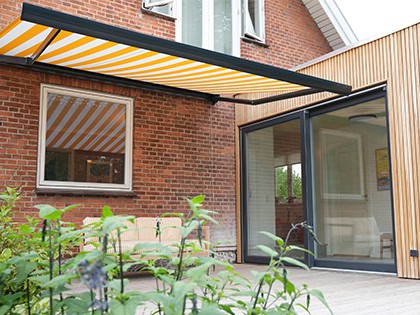 Stribede markiseløsninger fra markisebussen