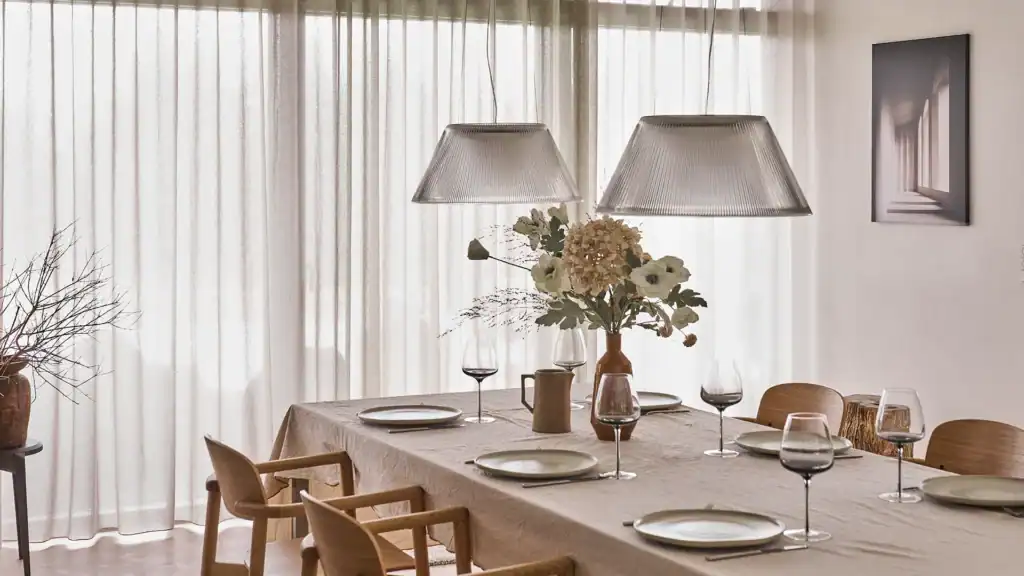 Nye gardiner i stuen