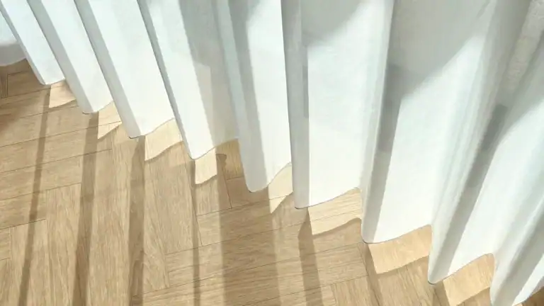 Nye gardiner i stuen og andre rum